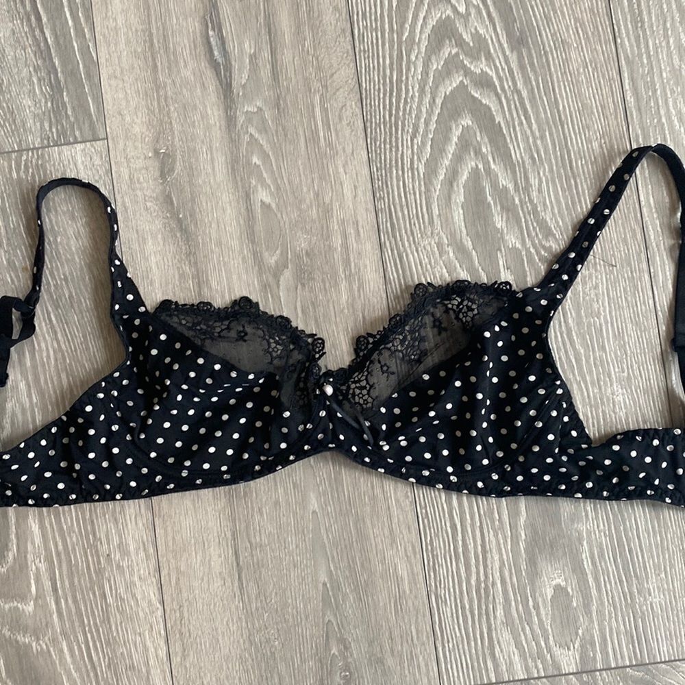 Wireless lace polkadot bralette 32E